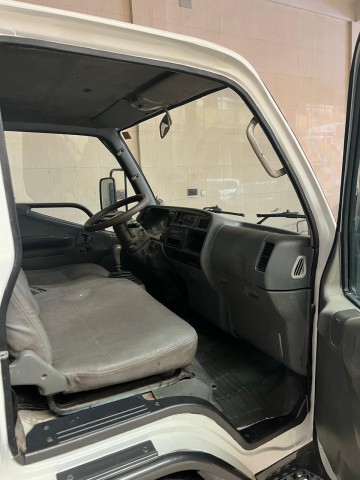 Venda VENDE-SE MITSUBISHI CANTER.