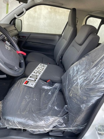 Venda Vendo Toyota Hiace Nova