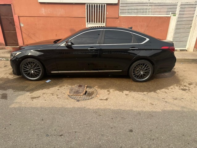 Venda HYUNDAI GENESIS | V6