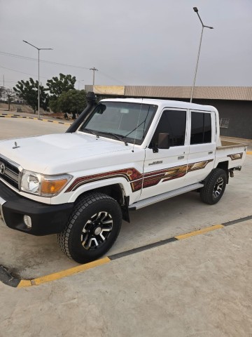 Venda Toyota Land Cruiesr HZ