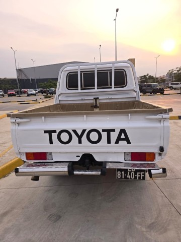 Venda Toyota Land Cruiesr HZ