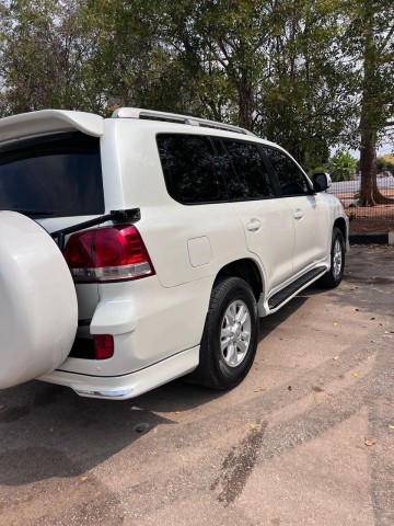 Venda Vendo Toyota Land Cruiser