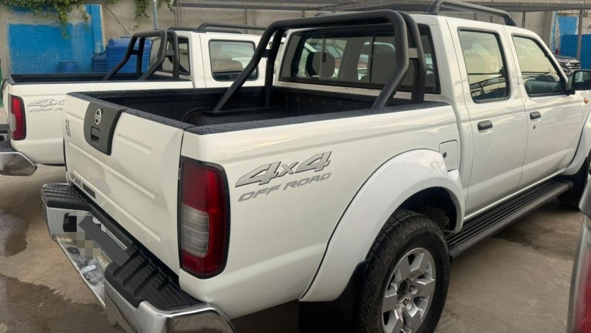 Venda Nissan Hardbody NP 300 Motorização: 2.5 TDi 4Cc 16V