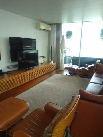 Venda Apartamento T2 mobilado Edifício Pedro Félix Machado