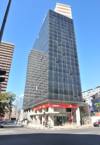 Venda Apartamento T2 mobilado Edifício Pedro Félix Machado