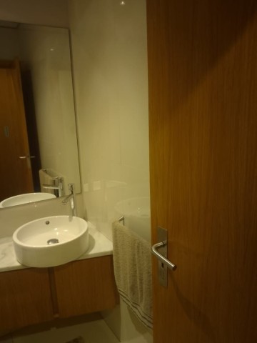 Venda Apartamento T2 mobilado Edifício Pedro Félix Machado