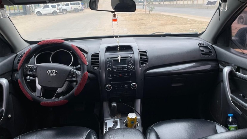 Venda Kia Sorento V6