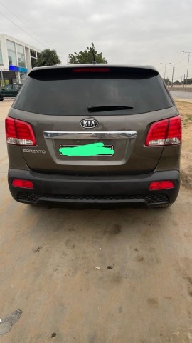Venda Kia Sorento V6