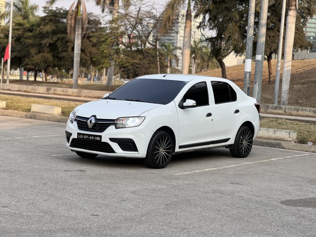 Venda Renault logan impecável