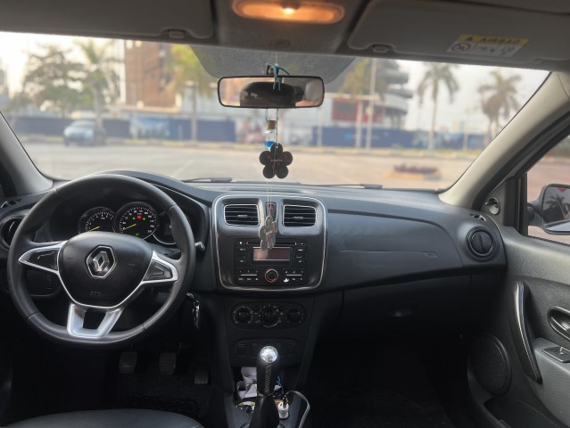 Venda Renault logan impecável