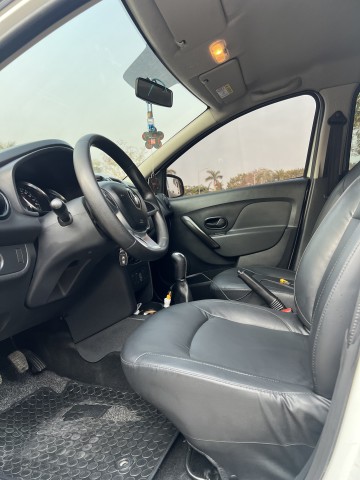 Venda Renault logan impecável