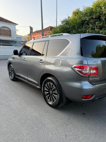Venda NISSAN PATROL PLATINUN FULL OPTION V8