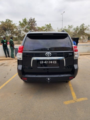 Venda Vendo Toyota Land Cruiser TXL