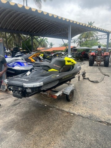 Venda MOTO DE ÁGUA SEADOO RXP 260