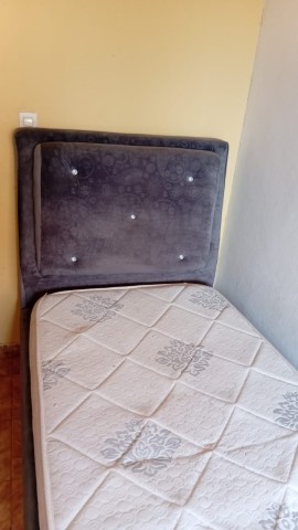 Venda Desapego- Cama solteiro menor
