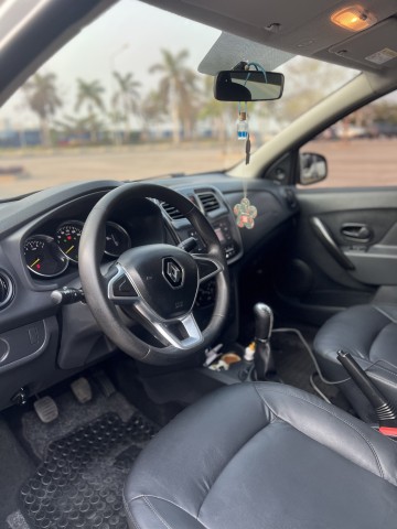 Venda Renault logan 2022 impecável