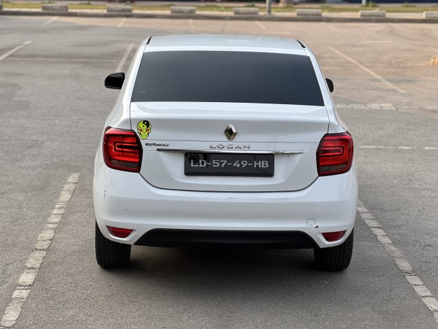 Venda Renault logan 2022 impecável