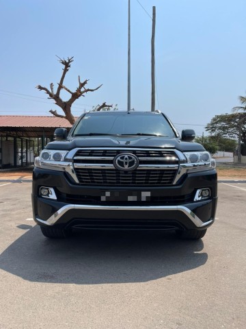 Venda Vendo Toyota Land Cruiser V8..