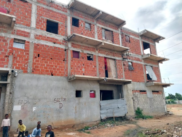 Venda GUEST HOUSE INACABADO