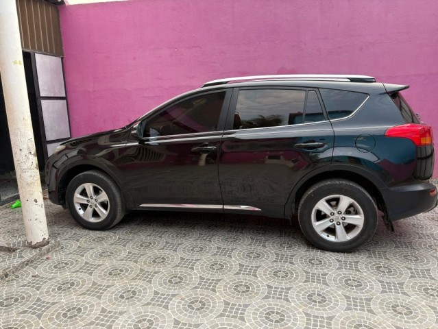 Venda Toyota RAV4 FULL OPTION