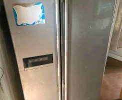 A venda Vendo Geleira Super Limpo
