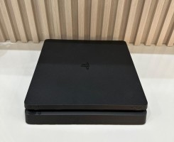 A venda Vendo PlayStation 4 Slim