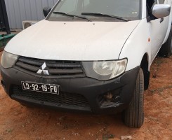 A venda Vendo Mitsubishi L200 Limpo