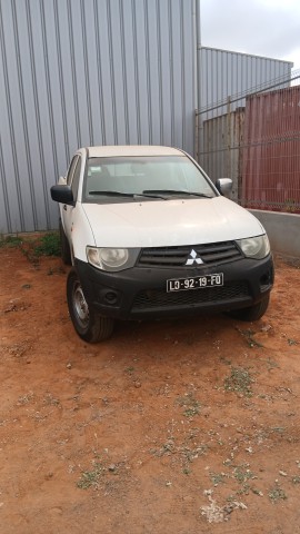 Venda Vendo Mitsubishi L200 Limpo