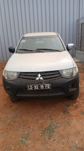 Venda Vendo Mitsubishi L200 Limpo