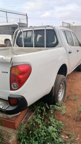 Venda Vendo Mitsubishi L200 Limpo