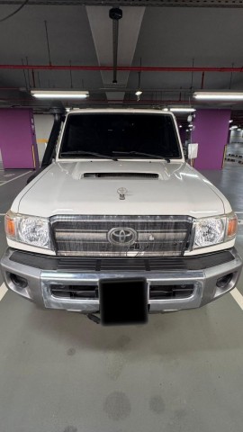 Venda Vendo Toyota Land Cruiser HZ