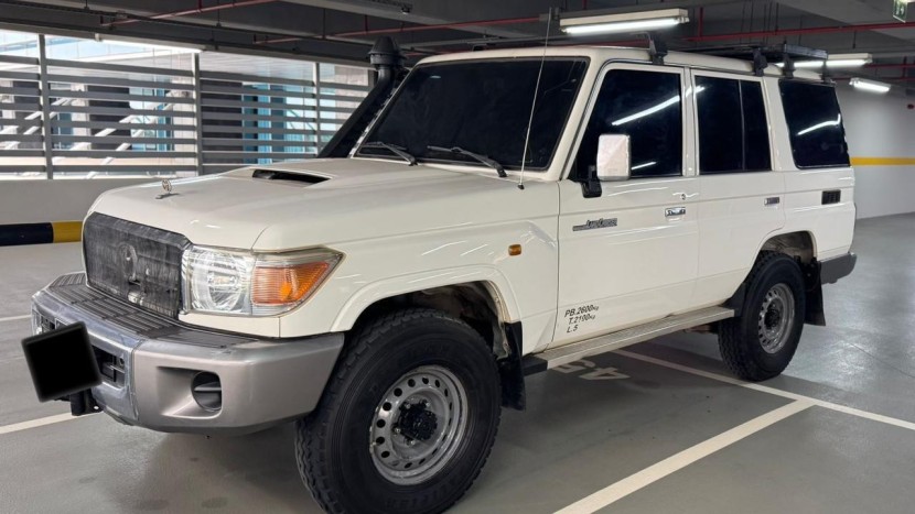 Venda Vendo Toyota Land Cruiser HZ