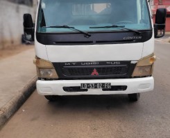A venda Mitsubishi CANTER
