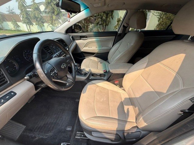 Venda HYUNDAY ELANTRA