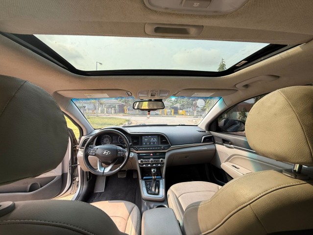 Venda HYUNDAY ELANTRA
