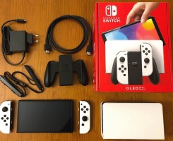 A venda Nintendo switch oled com jogo e bolsa