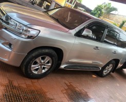 Comprar TOYOTA LAND CRUISER VXR | PREMIUM EDITION