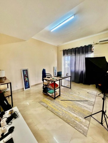 Venda Moradia V3 Duplex no Condomínio Cuchi Talatona
