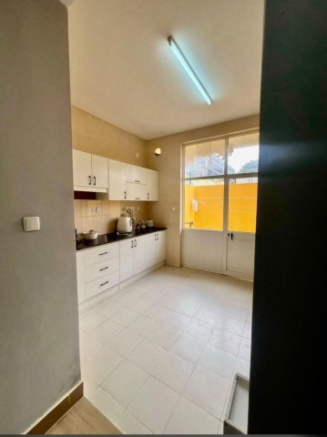 Venda Moradia V3 Duplex no Condomínio Cuchi Talatona