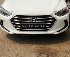 A venda Vendo Hyundai Avante Semi Novo