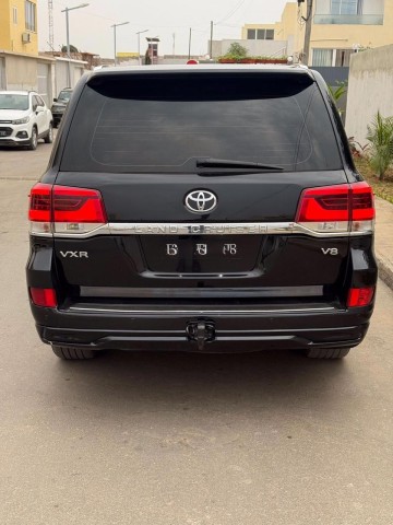 Venda TOYOTA LAND CRUISER | VXR ACTUALIZADO