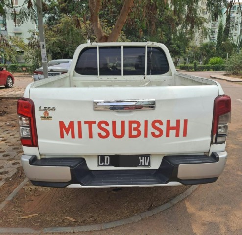 Venda MITSUBISHI L200