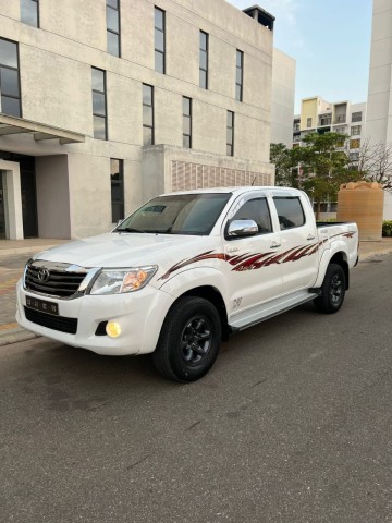 Venda TOYOTA HILLUX