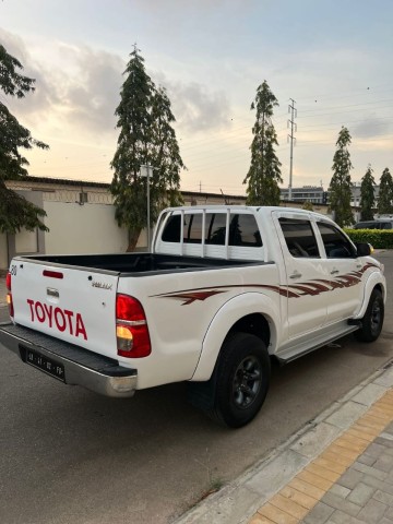 Venda TOYOTA HILLUX
