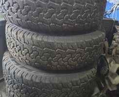 A venda 4 pneus de land Cruiser chefe máquina