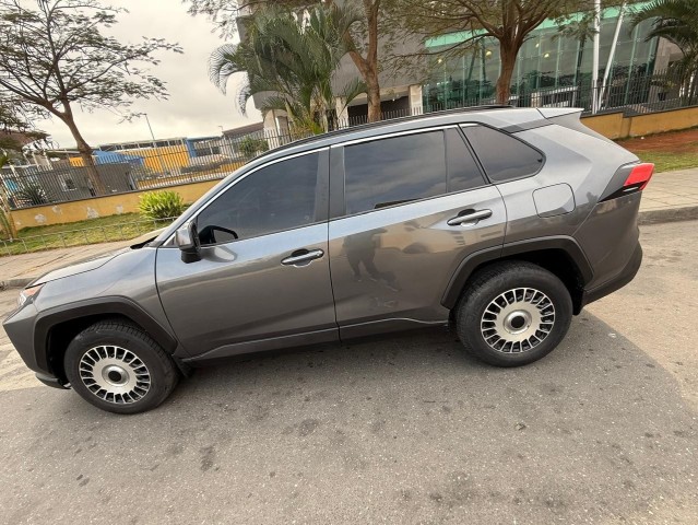 Venda TOYOTA RAV4