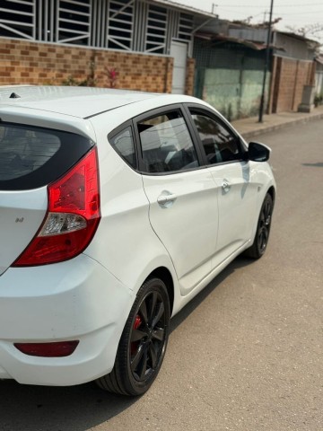 Venda Hyundai Accent A venda