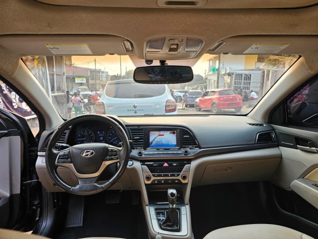 Venda HYUNDAI ELANTRA FULL OPTION 2018