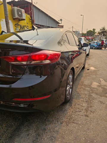 Venda HYUNDAI ELANTRA FULL OPTION 2018