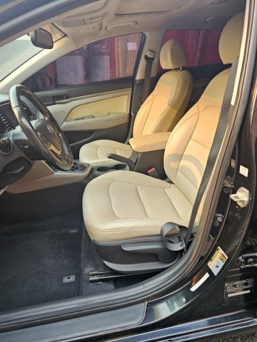 Venda HYUNDAI ELANTRA FULL OPTION 2018